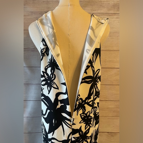 MNG Mango Dress Black/White Fully Lined Floral Size 4 Dress Corporate - Picture 12 of 16
